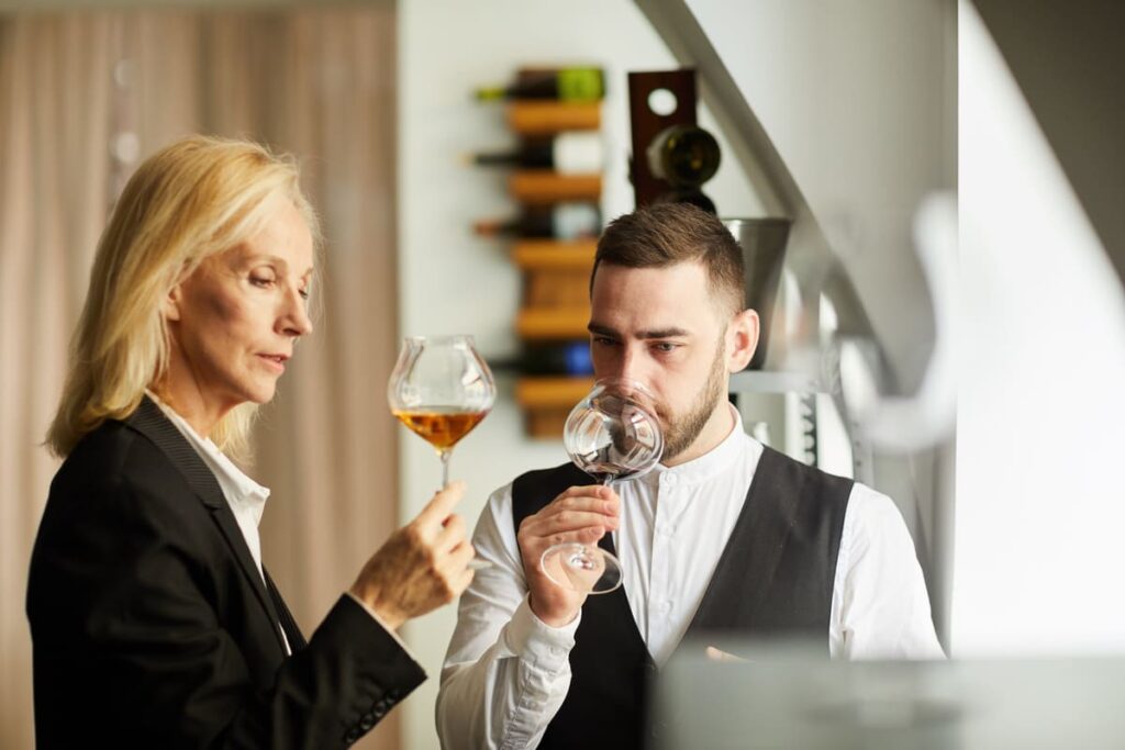 Sumillería y Coctelería: Especialización Profesional